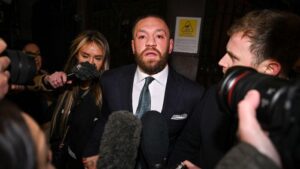 Conor McGregor Hadiri Pelantikan Trump, Klaim Siap Jadi Presiden Irlandia
