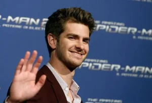 Andrew Garfield Serukan Fokus Utama pada Krisis Kemanusiaan di Gaza
